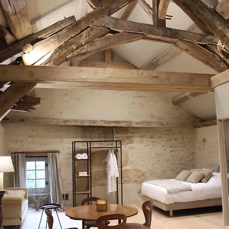 Chateauneuf Suites Buitenkant foto