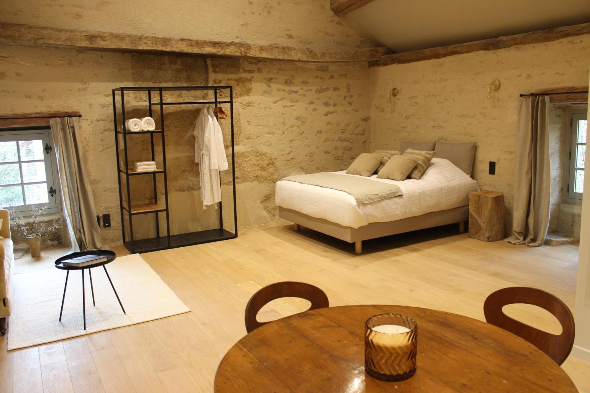 Chateauneuf Suites